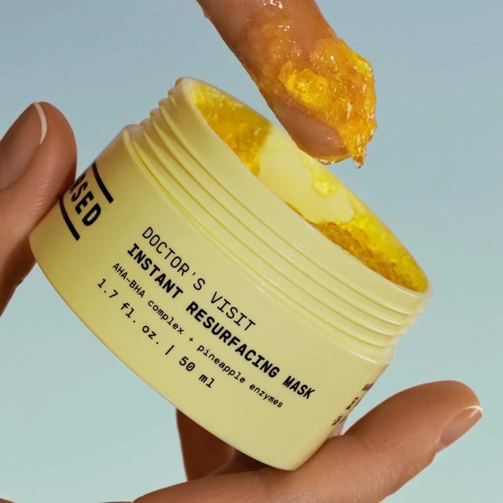 VERSED DOCTOR'S VISIT
INSTANT RESURFACING MASK - Picture 3 of 5